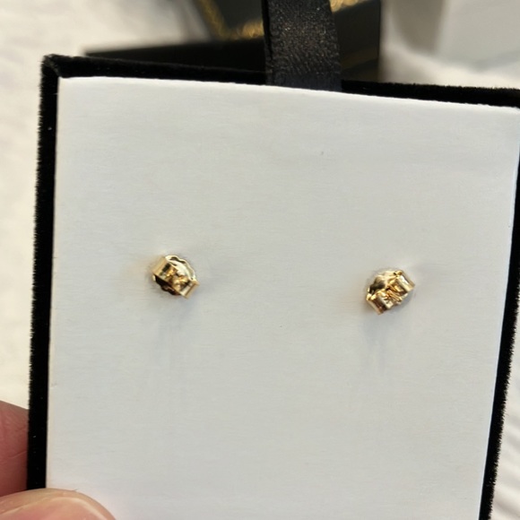 Genuine pearl studs with emerald accents for a May or June birthday. - Picture 3 of 3